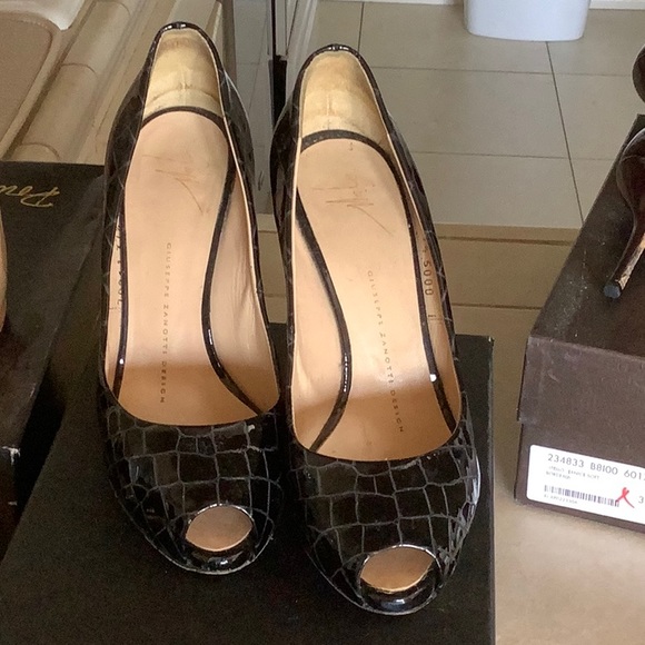 Lizard print black patent Giuseppe Zanotti Peeptoe - Picture 1 of 1
